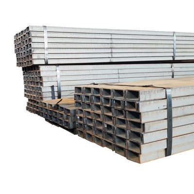 Service de traitement de décoiling du canal d'acier extrudé pour l'ingénierie des murs de rideau et d'autres applications