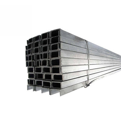 Acier inoxydable à canal perforé ASTM avec service de traitement par perçage au niveau direct