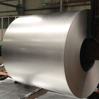 Dx51d Dx52d Dx53d Coil d'acier galvanisé laminé à froid avec une surface légèrement huilée