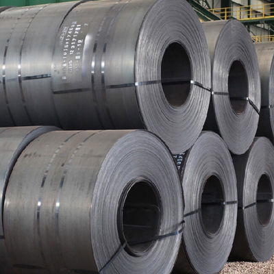 Coils de carbone Q195 Q215 Q235 Q255 Q275 Q355 Ss400 Carbonne d'acier doux pour les besoins de largeur et le service de traitement de perforation