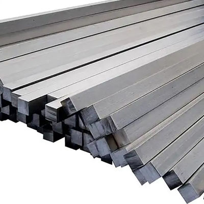 AISI 301 barres carrées en acier inoxydable pour la tolérance ± 1% et la finition de surface 2B BA 2D 2BB de la série 200 300 400 500 600