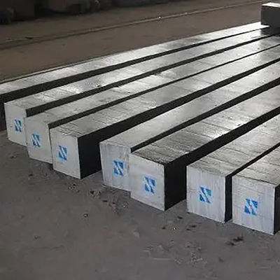 AISI 301 barres carrées en acier inoxydable pour la tolérance ± 1% et la finition de surface 2B BA 2D 2BB de la série 200 300 400 500 600