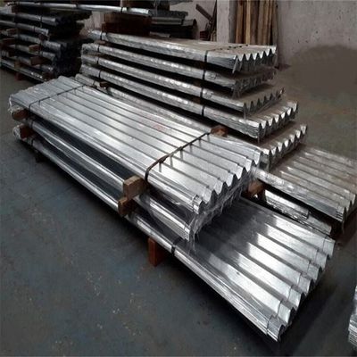 Plaques de toiture galvanisées en zinc ondulé avec service de traitement par perçage et spangle régulier provenant de l'approvisionnement direct