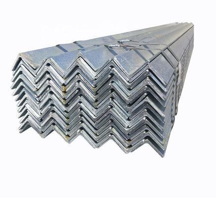 Acier à angle droit 1*1 dans la norme AISI ASTM BS DIN GB JIS EN avec préliminaire et soufflage par tir
