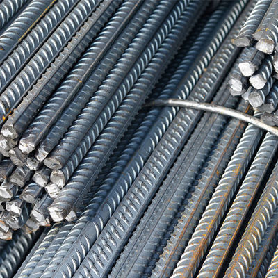 HRB400 HRB500 fe500 barre d'armature AiSi Matériau en alliage standard pour les besoins de la construction