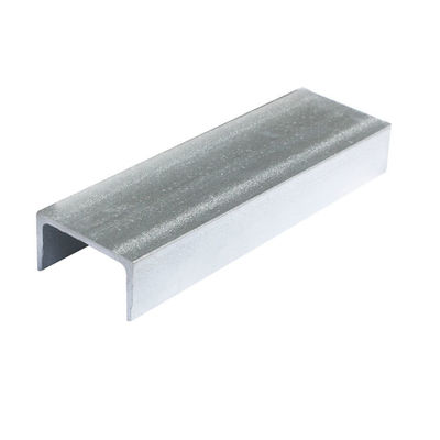 Profil d'acier à canal avec norme JIS ASTM GB BS EN DIN Offert par les fabricants