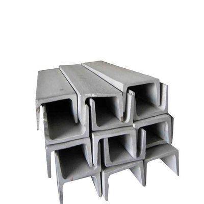 Matériaux premiers Canaux en acier inoxydable avec surface perforée et tolérance précise