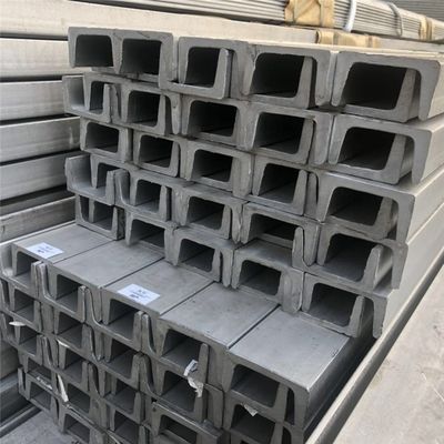 Chanaux en acier laminés à chaud en forme de CZ U avec divers services de traitement