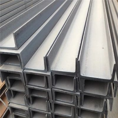 Acier de section C laminé à chaud pour l'ingénierie des murs de rideau et les applications structurelles